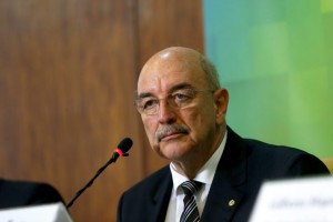 Brasília - O ministro do Desenvolvimento Social e Agrário, Osmar Terra, fala sobre o pente-fino nos benefícios do Bolsa Família (Wilson Dias/Agência Brasil)